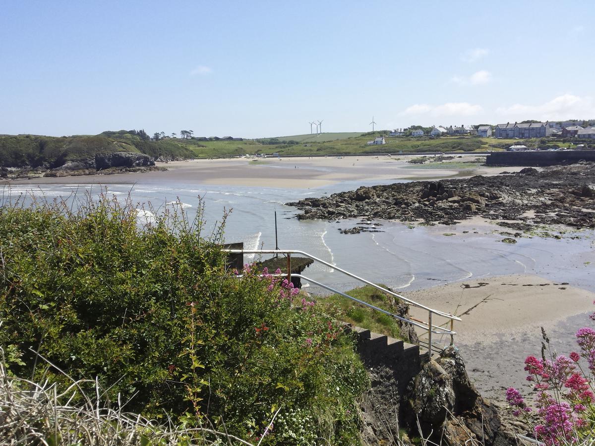 Vila Angorfa Cemaes Bay Exteriér fotografie